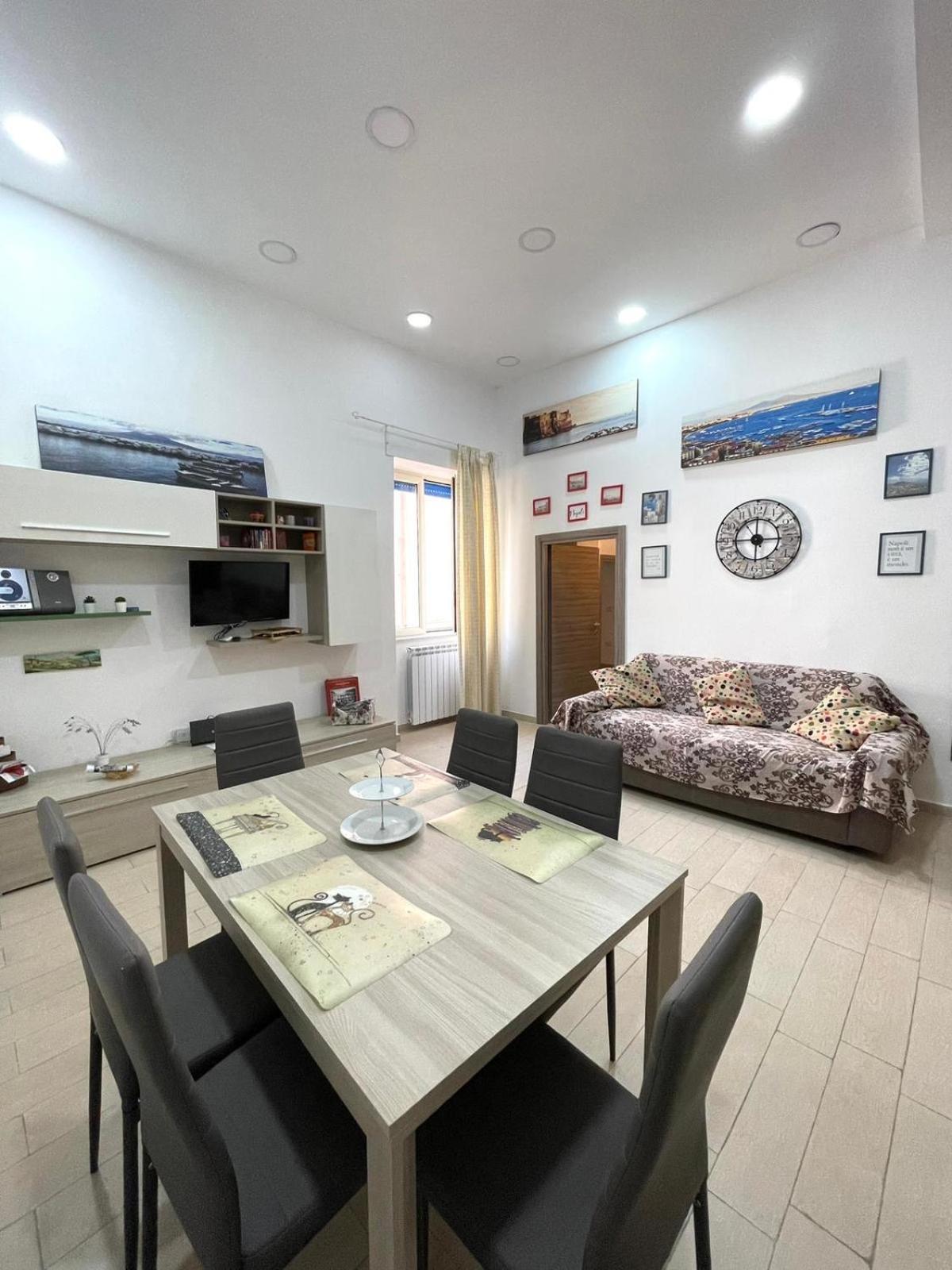 Ginevra'S Apartment Napoli Ngoại thất bức ảnh