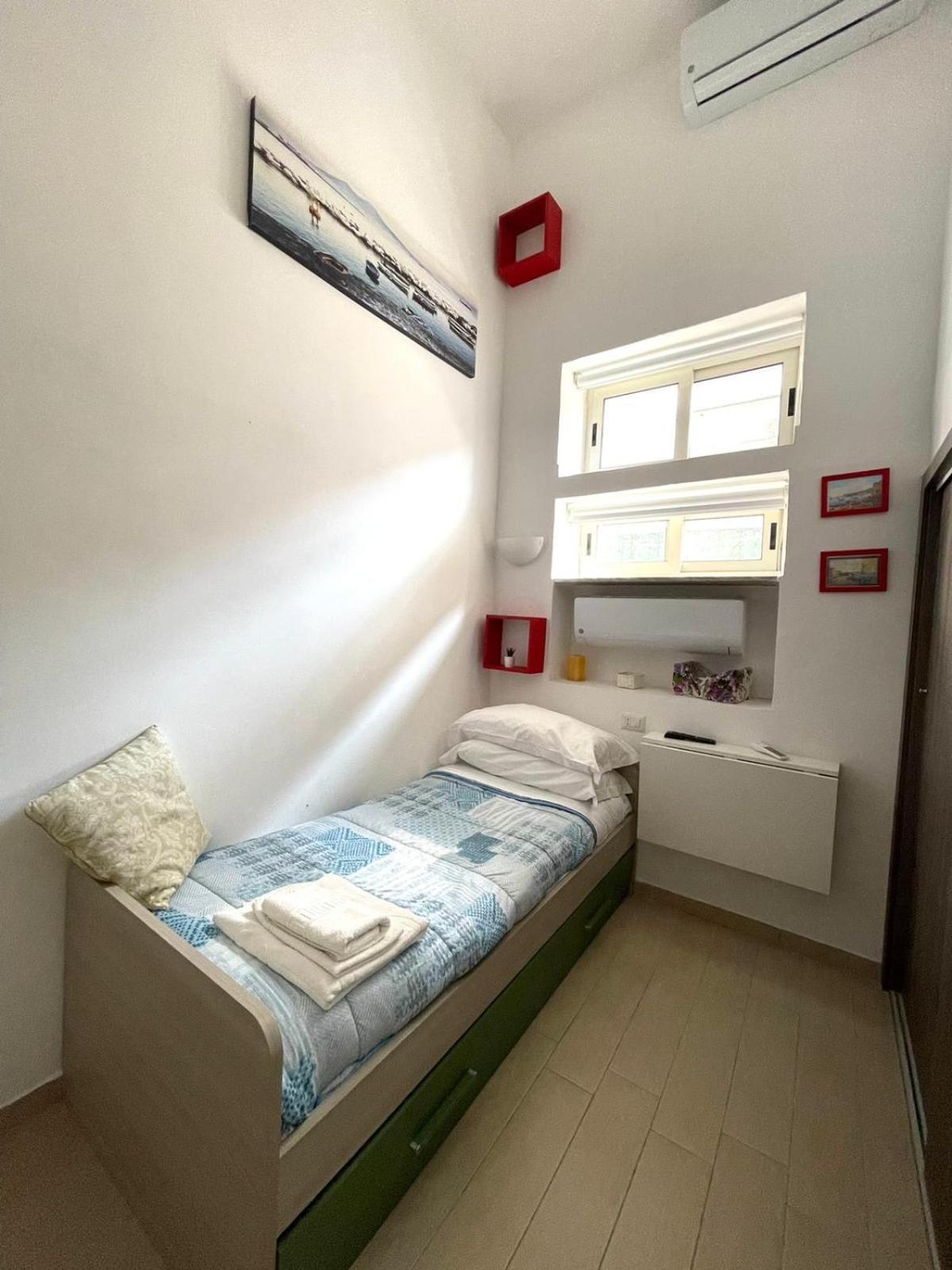 Ginevra'S Apartment Napoli Ngoại thất bức ảnh