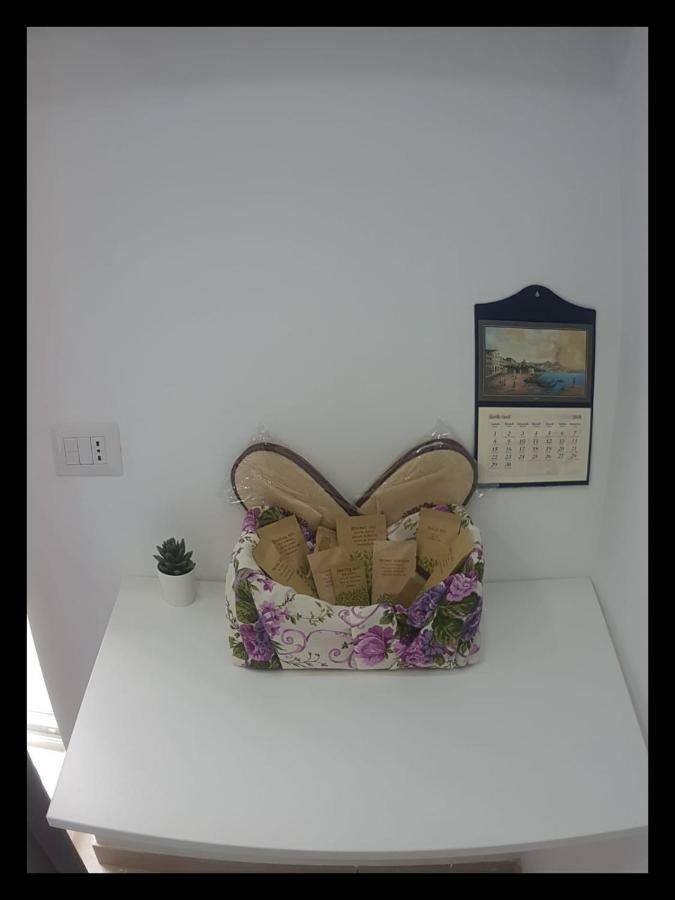Ginevra'S Apartment Napoli Ngoại thất bức ảnh